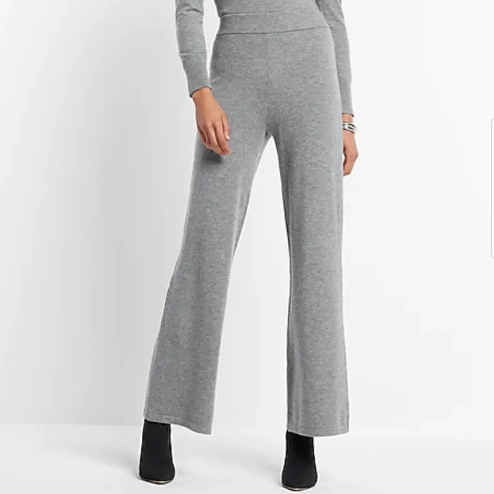 Express Super High Waisted Supersoft Sweater Wide Leg Pant - Picture 2 of 10